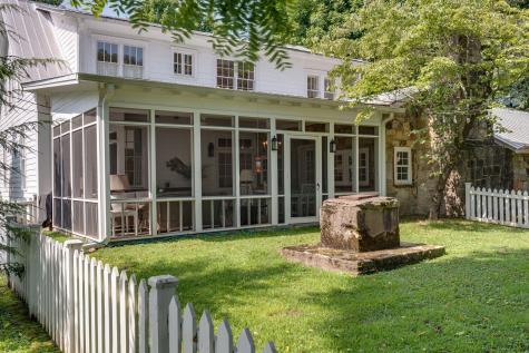 363 College Street Monteagle TN 37356