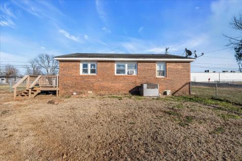 201 10th Ave, N Decherd TN 37324