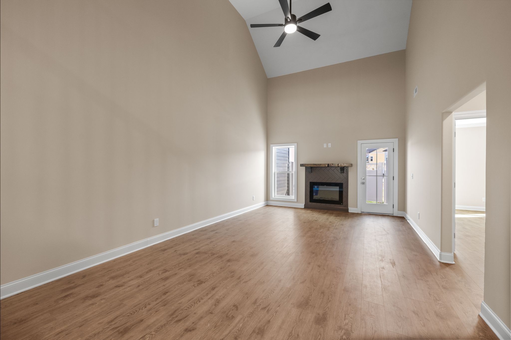 1916 Gracie Bug Loop Murfreesboro TN 37128