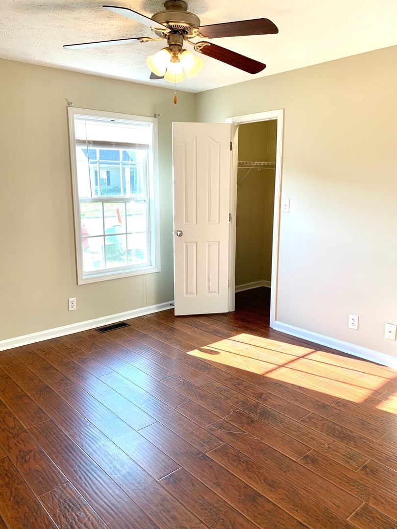 3425 Foxrun Lane Clarksville TN 37042