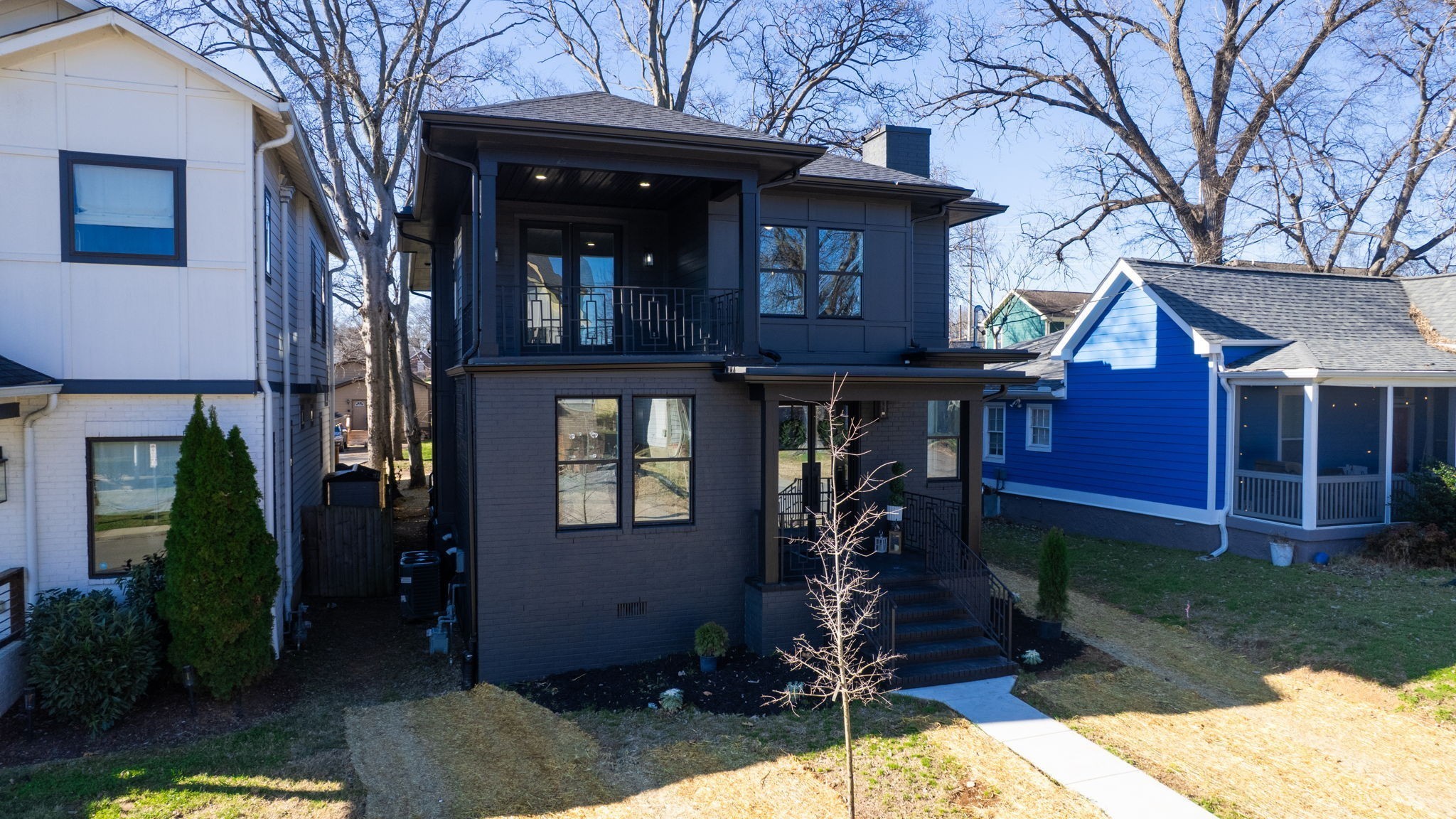 927 11th Ave, N Nashville TN 37208