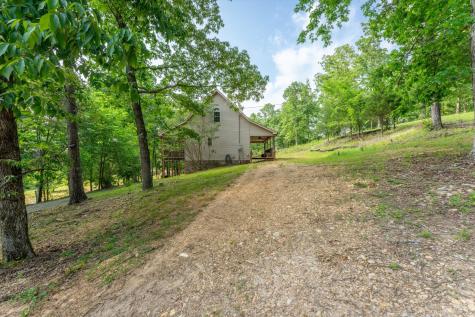 4790 Old Highway 13 Cumberland City TN 37050