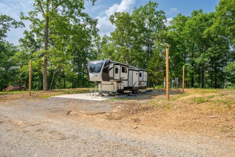 4790 Old Highway 13 Cumberland City TN 37050