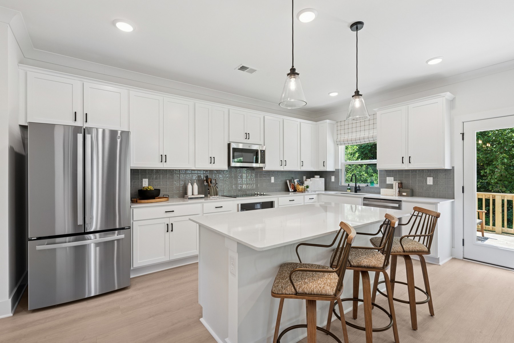 2944 Sharpstone Drive Columbia TN 38401