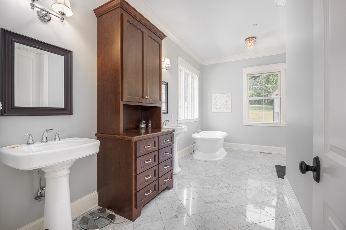 8706 Poplar Creek Road Nashville TN 37221