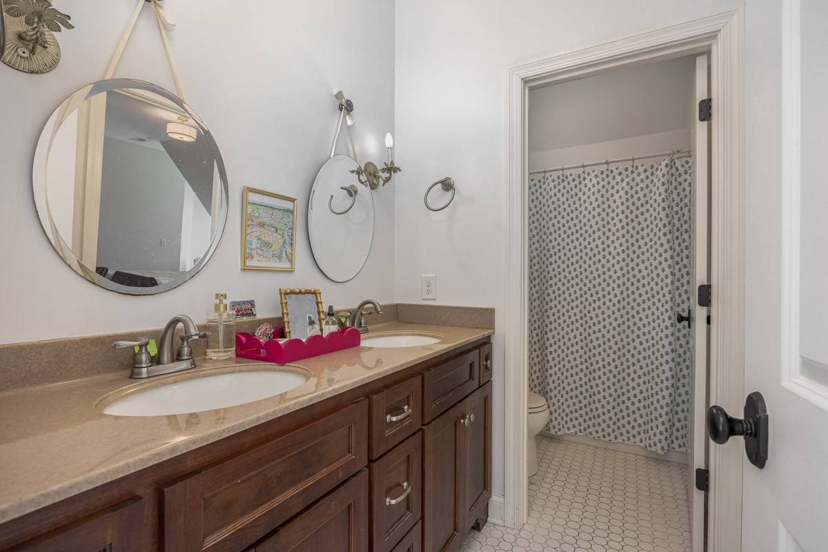 8706 Poplar Creek Road Nashville TN 37221