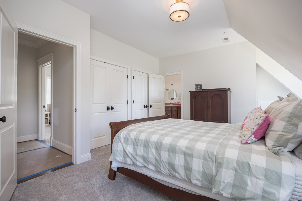 8706 Poplar Creek Road Nashville TN 37221
