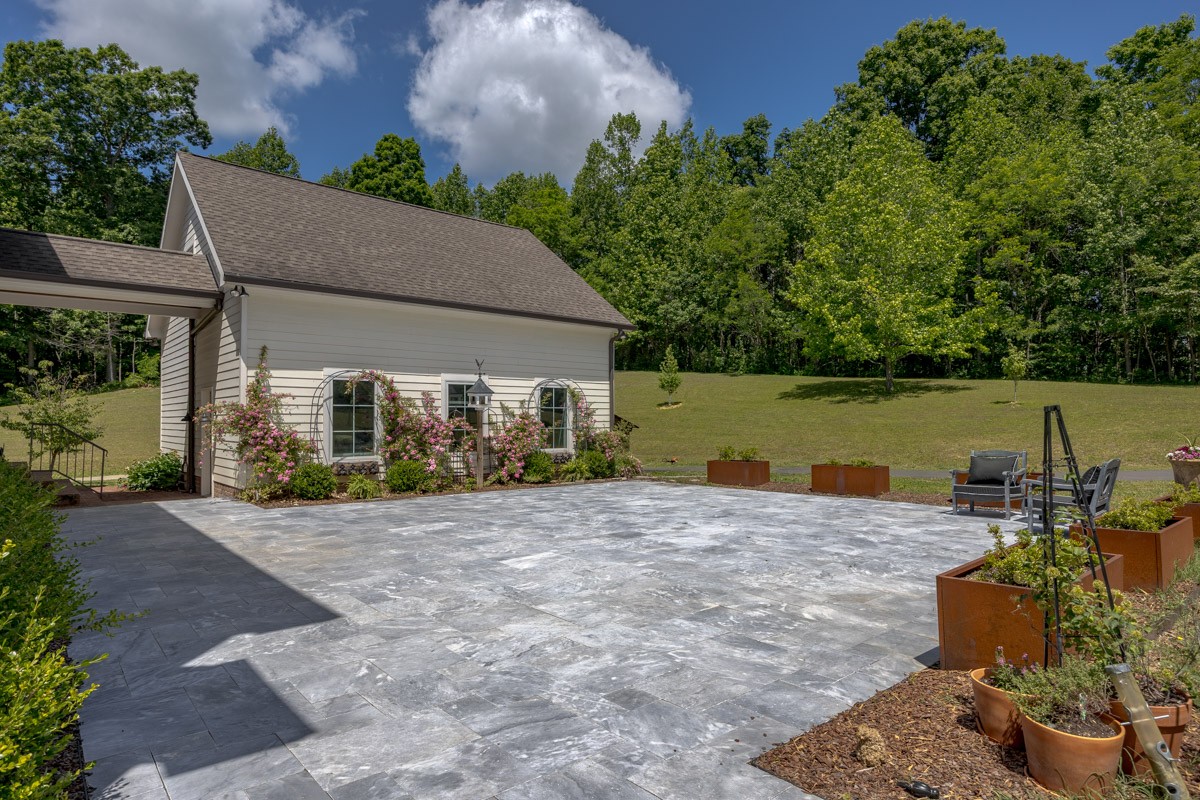 8706 Poplar Creek Road Nashville TN 37221