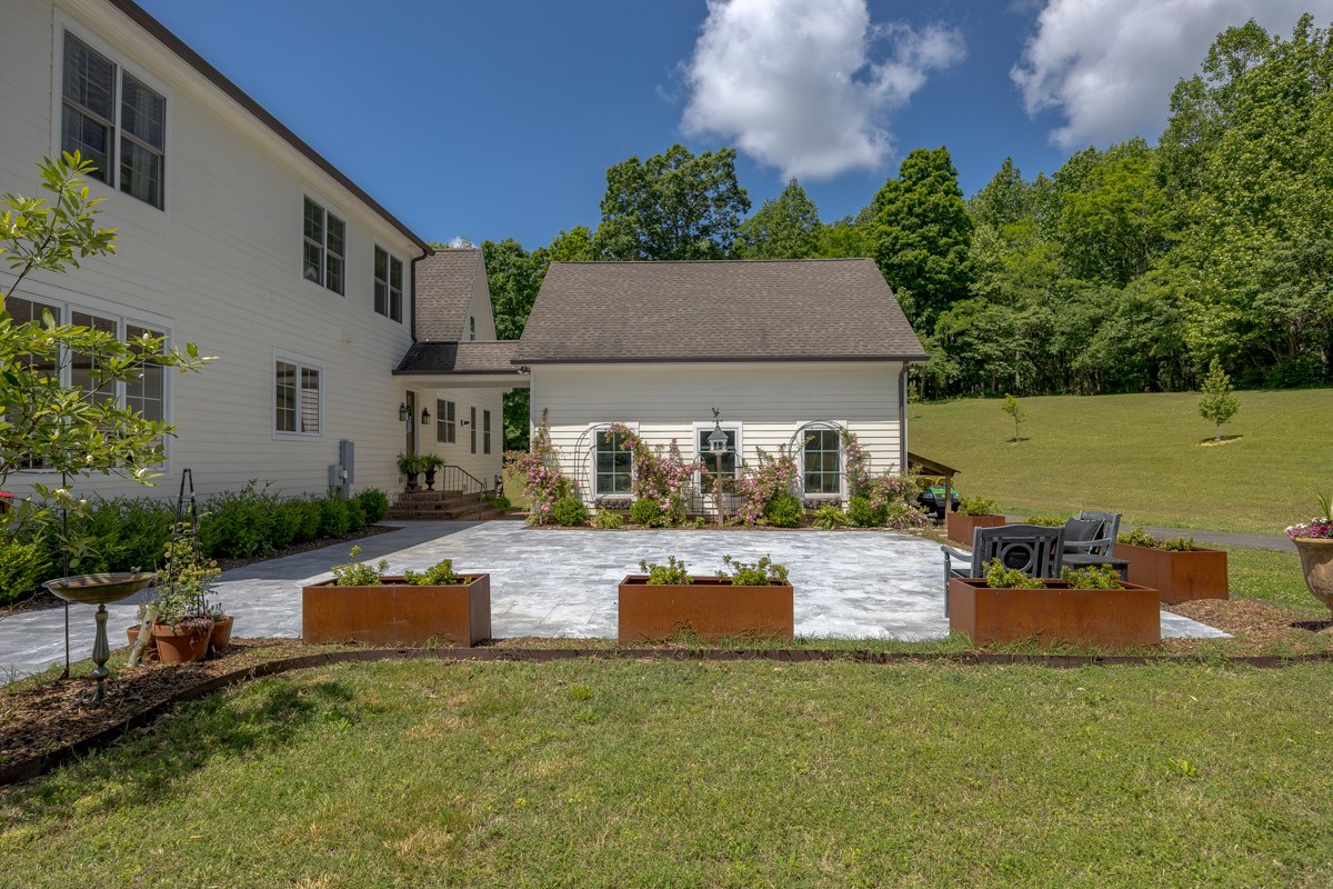 8706 Poplar Creek Road Nashville TN 37221
