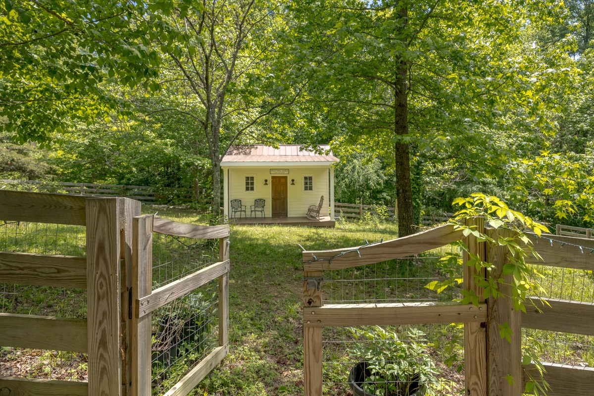 8706 Poplar Creek Road Nashville TN 37221