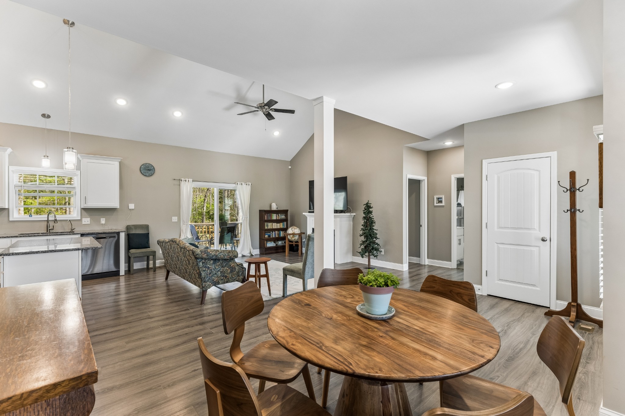 109 Duke Road Dickson TN 37055