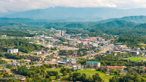 2044 Hickory Ridge Way Sevierville TN 37862