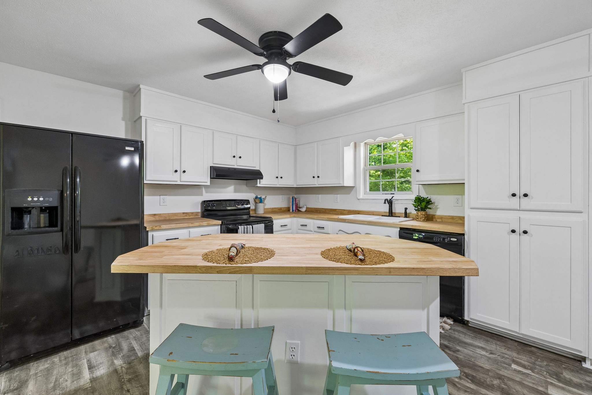 619 Longbranch Road Hohenwald TN 38462