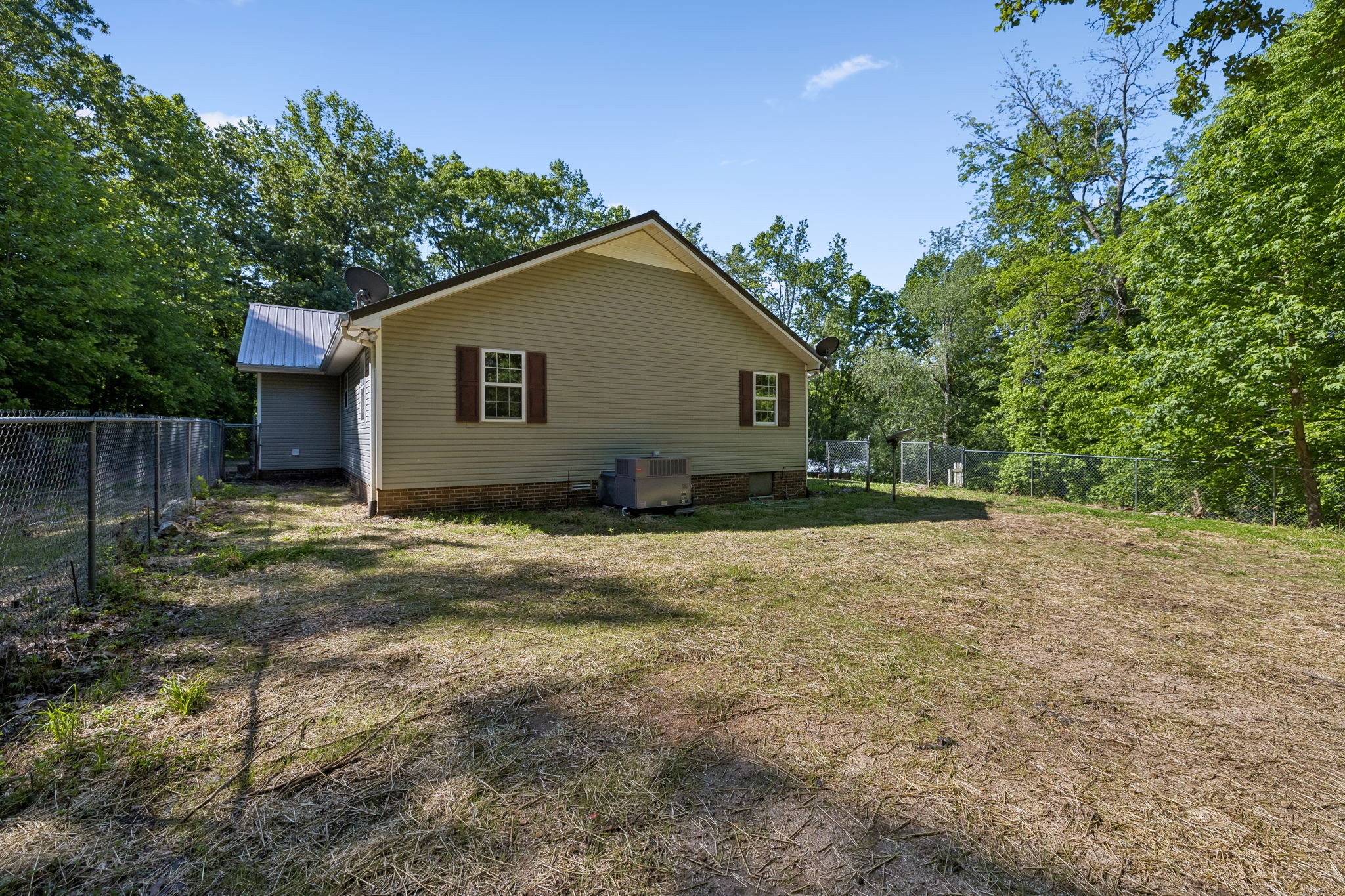 619 Longbranch Road Hohenwald TN 38462
