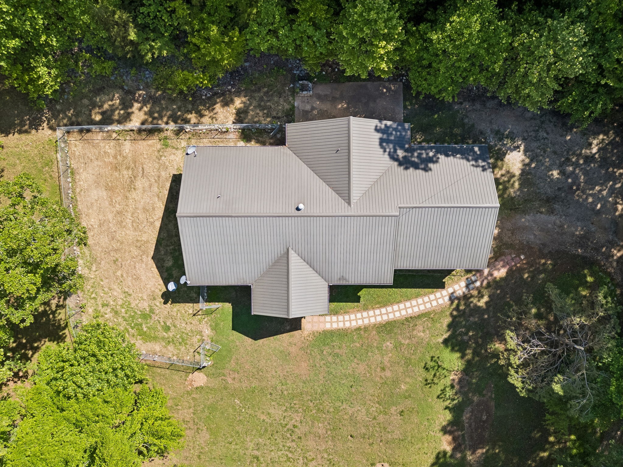 619 Longbranch Road Hohenwald TN 38462