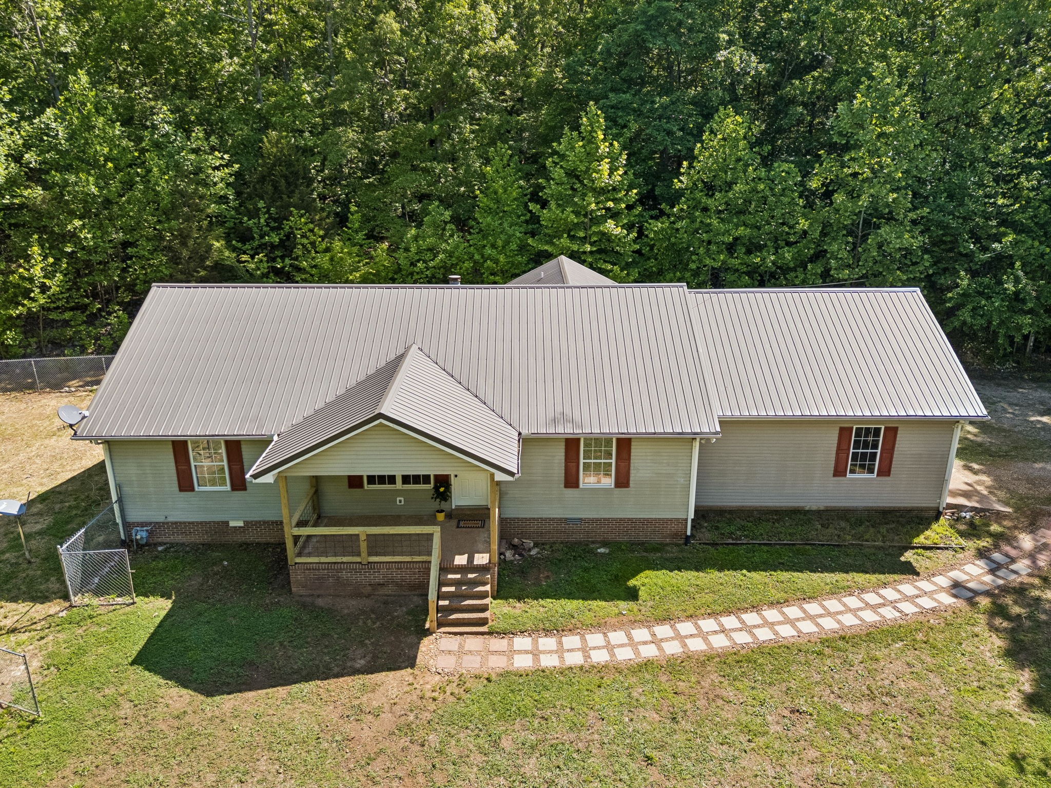619 Longbranch Road Hohenwald TN 38462
