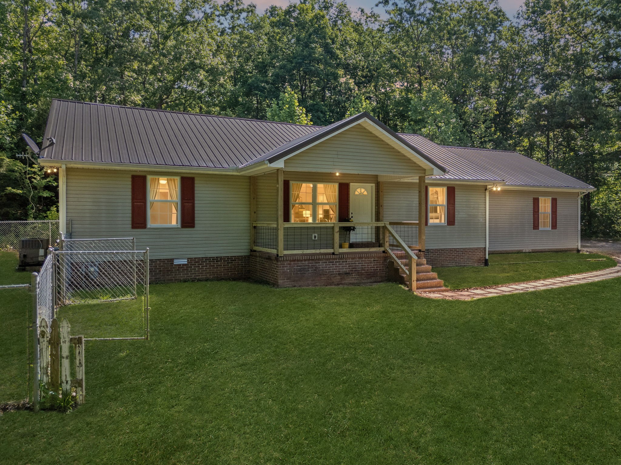619 Longbranch Road Hohenwald TN 38462