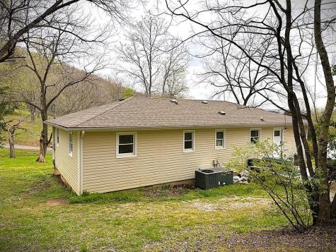 729 Jefferson Avenue Sparta TN 38583