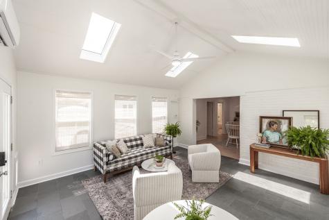 921 Lemont Court Nashville TN 37216