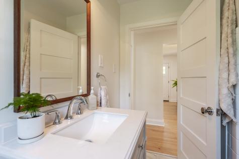 921 Lemont Court Nashville TN 37216