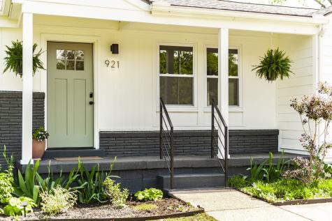 921 Lemont Court Nashville TN 37216