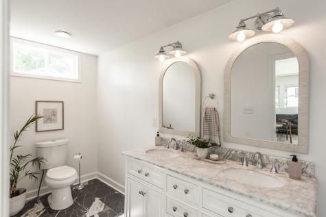 921 Lemont Court Nashville TN 37216