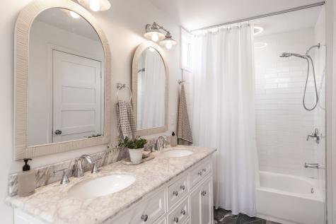 921 Lemont Court Nashville TN 37216
