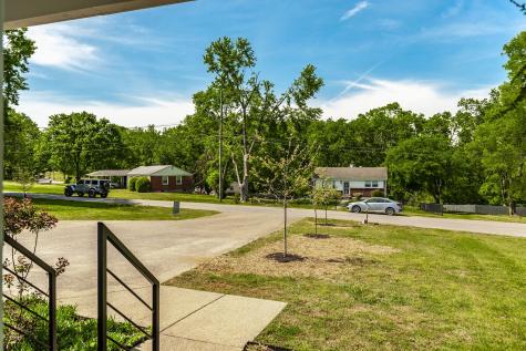 921 Lemont Court Nashville TN 37216