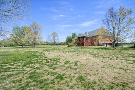 1437 Charleston Lane Columbia TN 38401