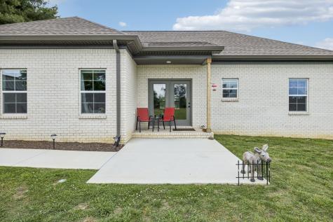 581 Pack Circle Smithville TN 37166