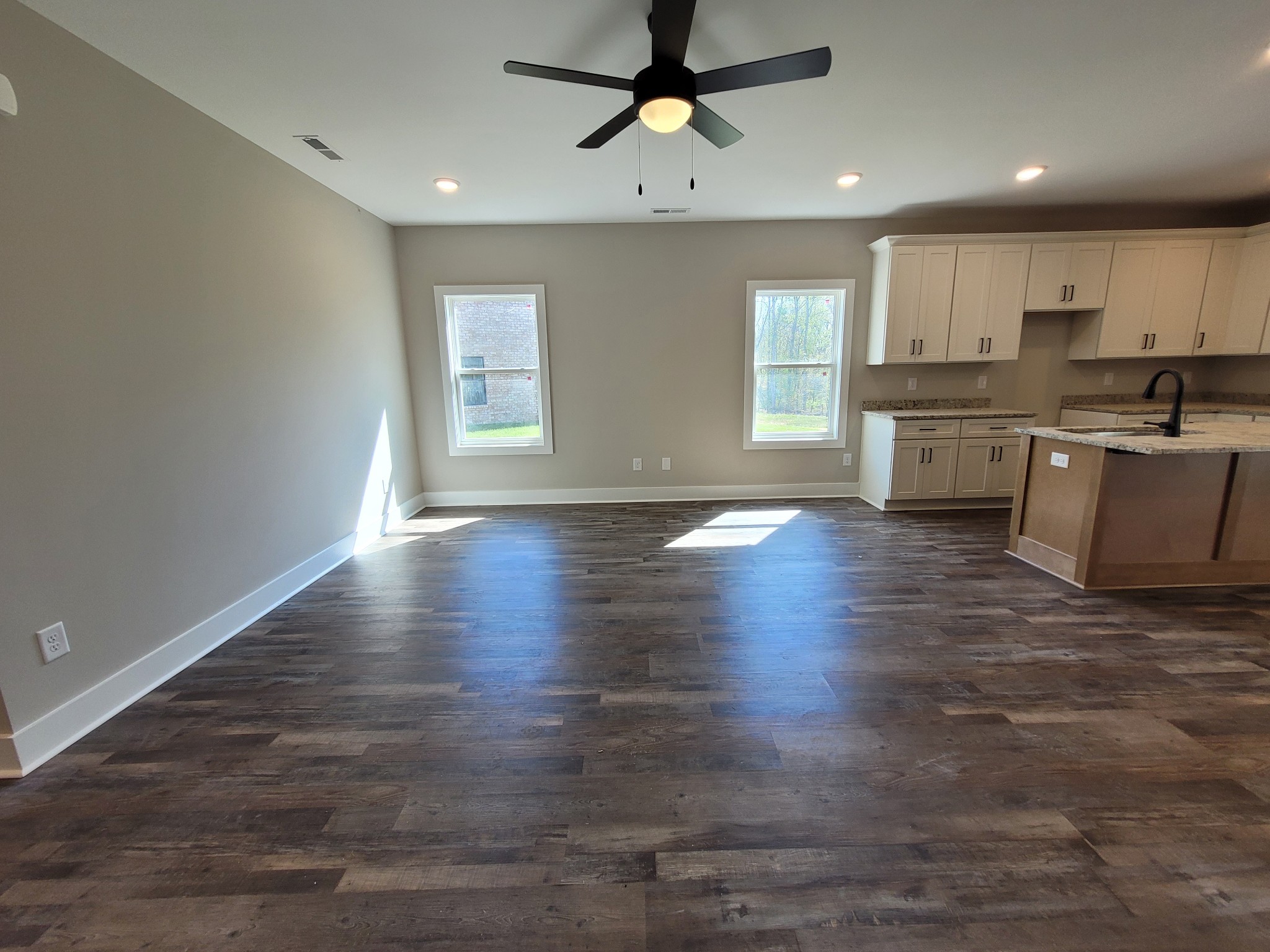 203 Sandalwood Way Dickson TN 37055