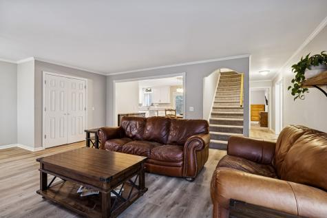 9042 Carolyn Way Bon Aqua TN 37025
