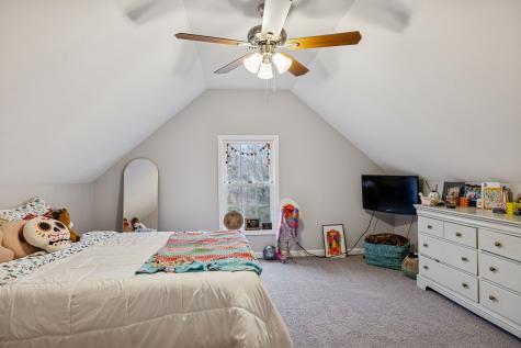 9042 Carolyn Way Bon Aqua TN 37025