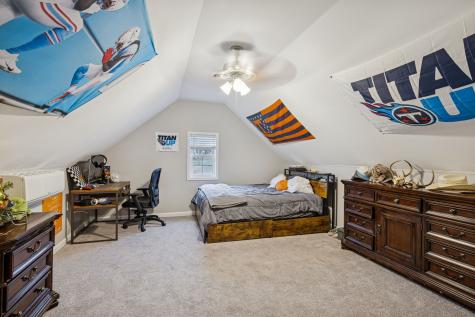 9042 Carolyn Way Bon Aqua TN 37025