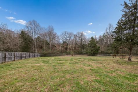 9042 Carolyn Way Bon Aqua TN 37025