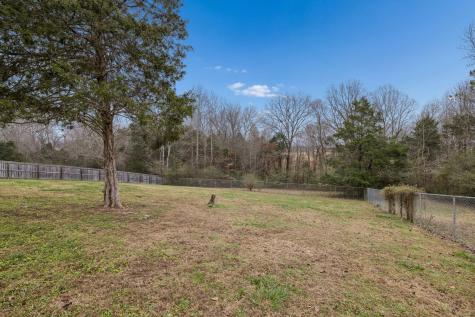 9042 Carolyn Way Bon Aqua TN 37025