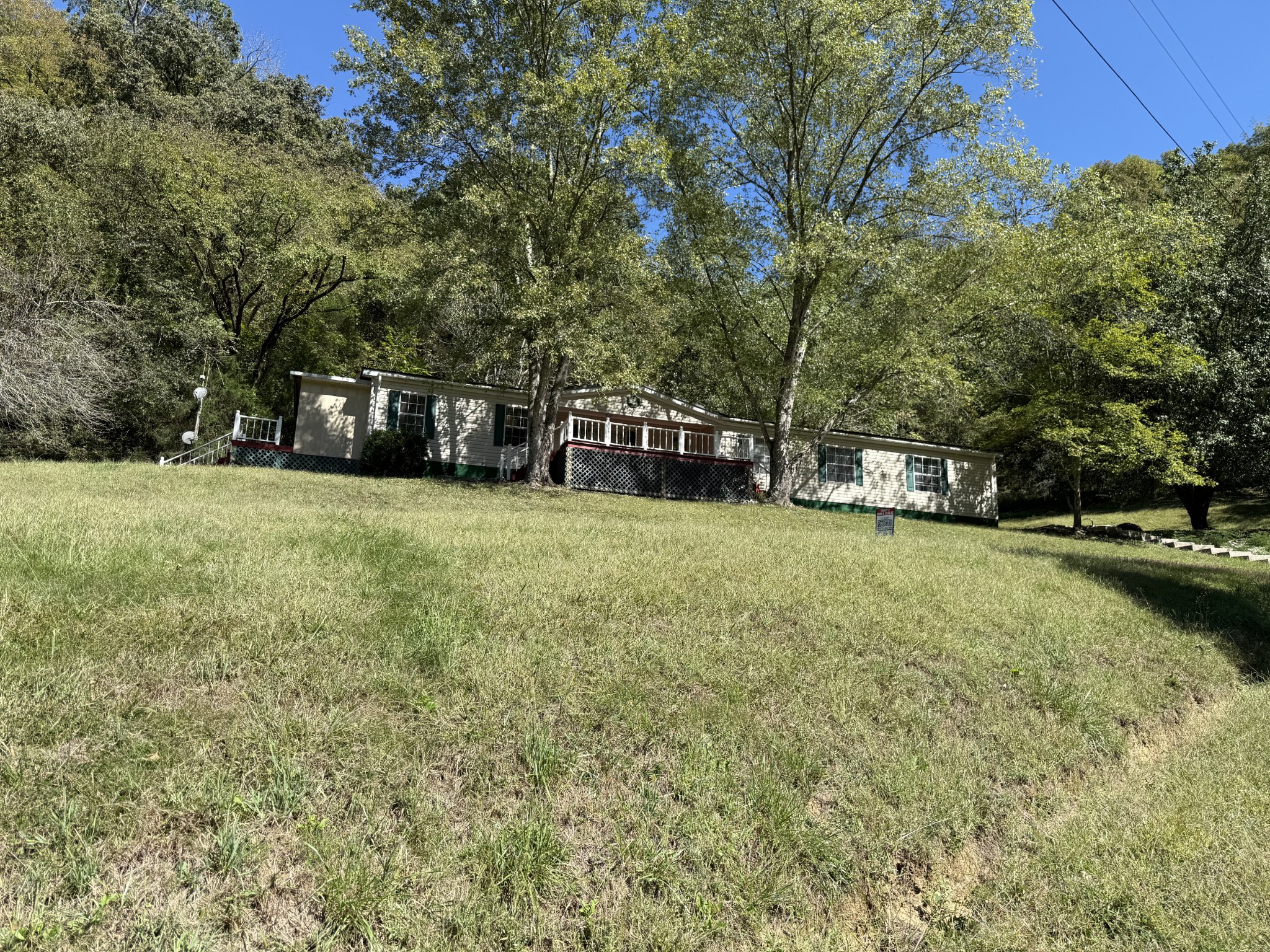 33 Nascar Lane Pleasant Shade TN 37145