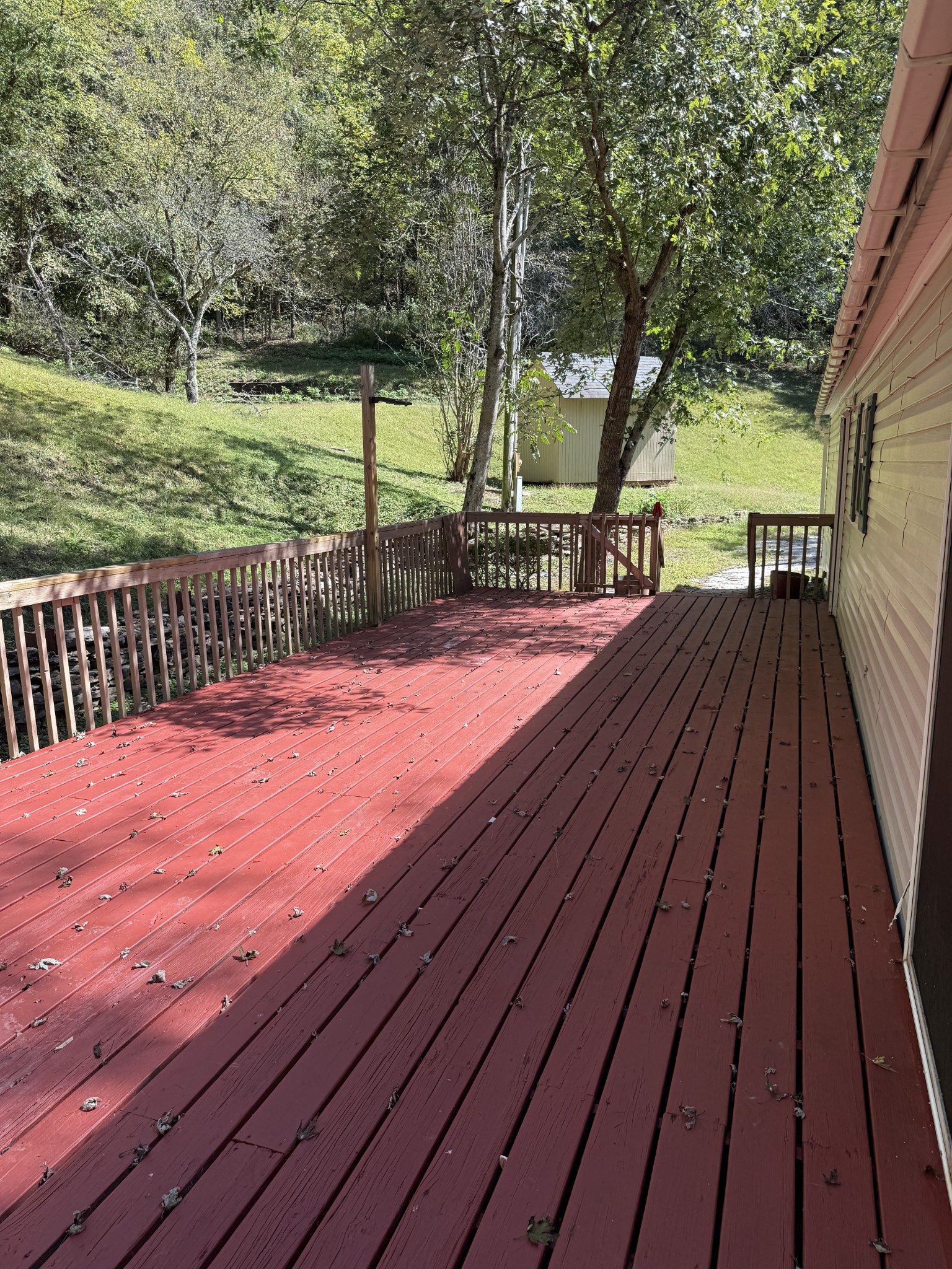 33 Nascar Lane Pleasant Shade TN 37145
