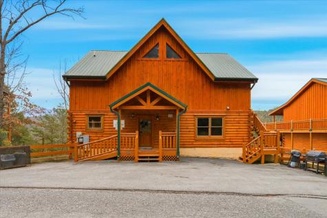 4339 Forest Ridge Way Sevierville TN 37863