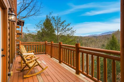 4339 Forest Ridge Way Sevierville TN 37863