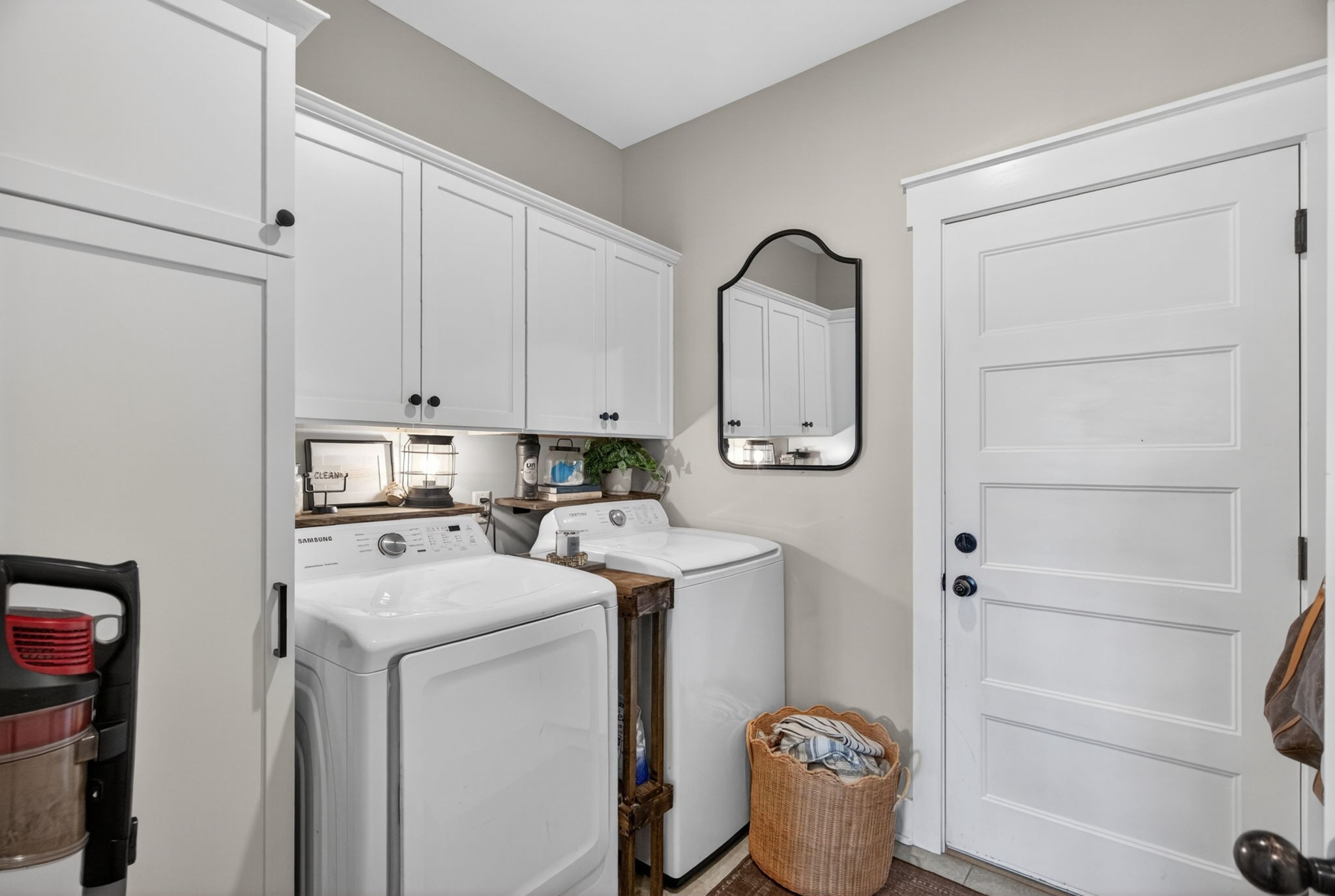 717B N Russell Street Portland TN 37148