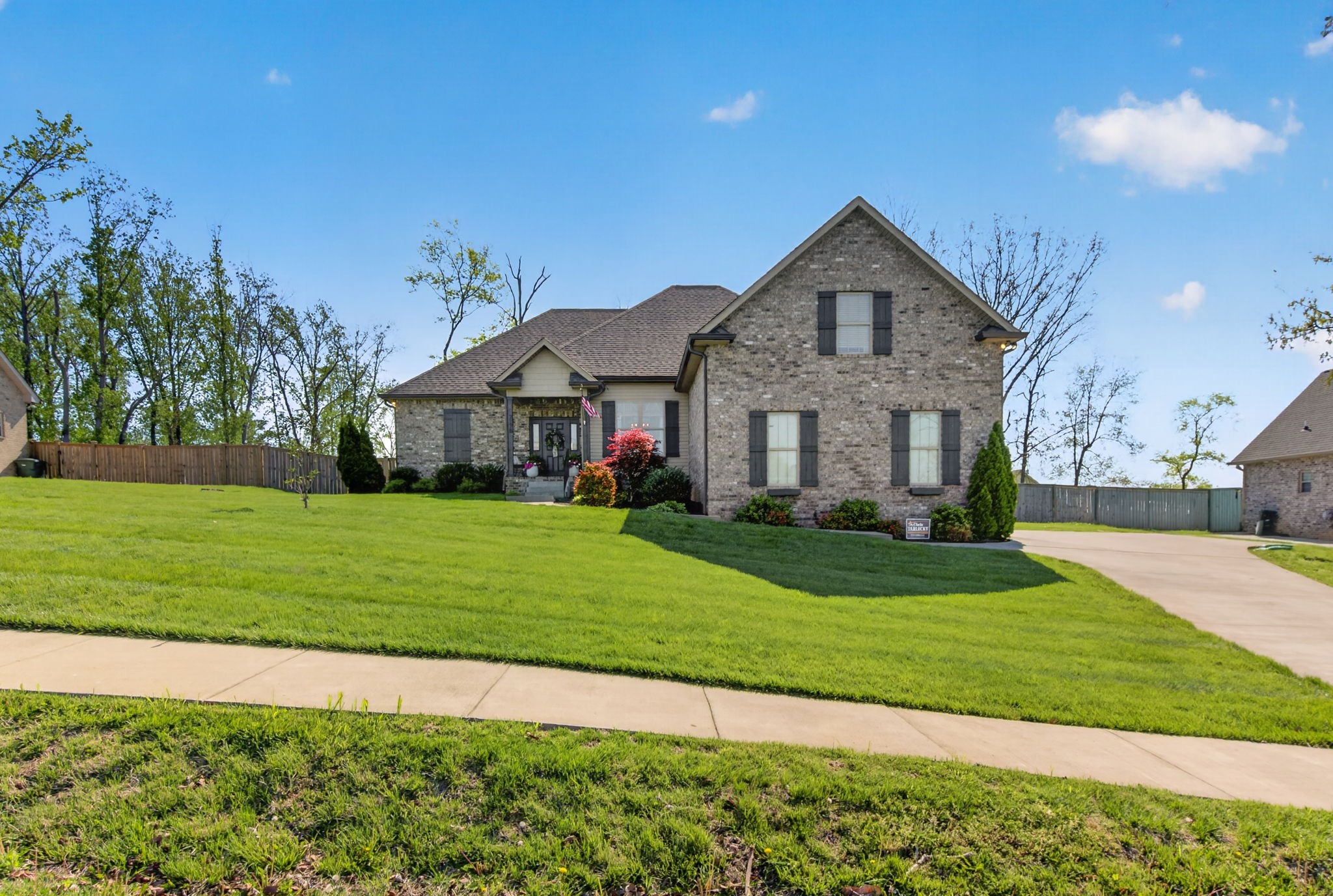 717B N Russell Street Portland TN 37148