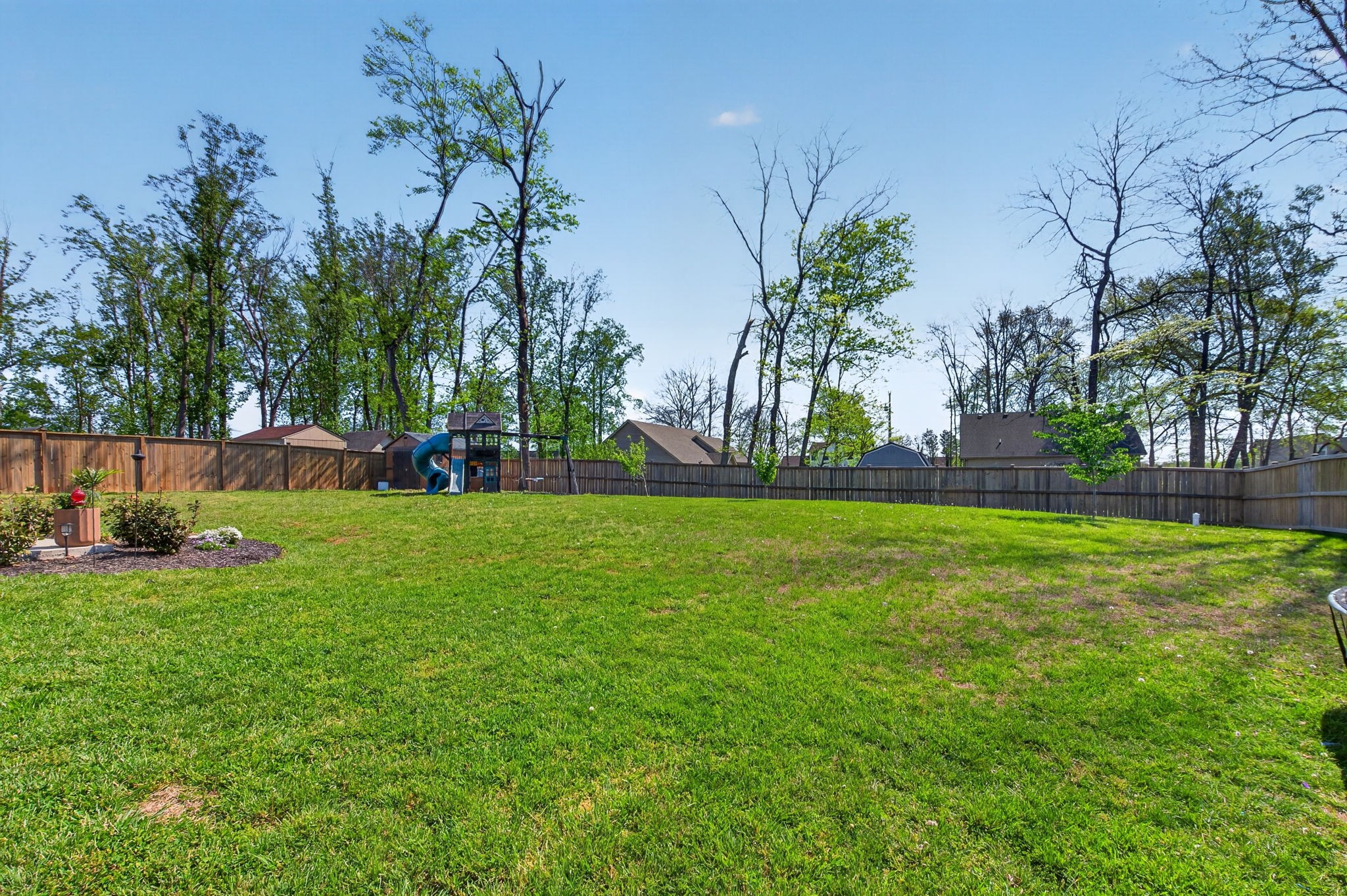 717B N Russell Street Portland TN 37148