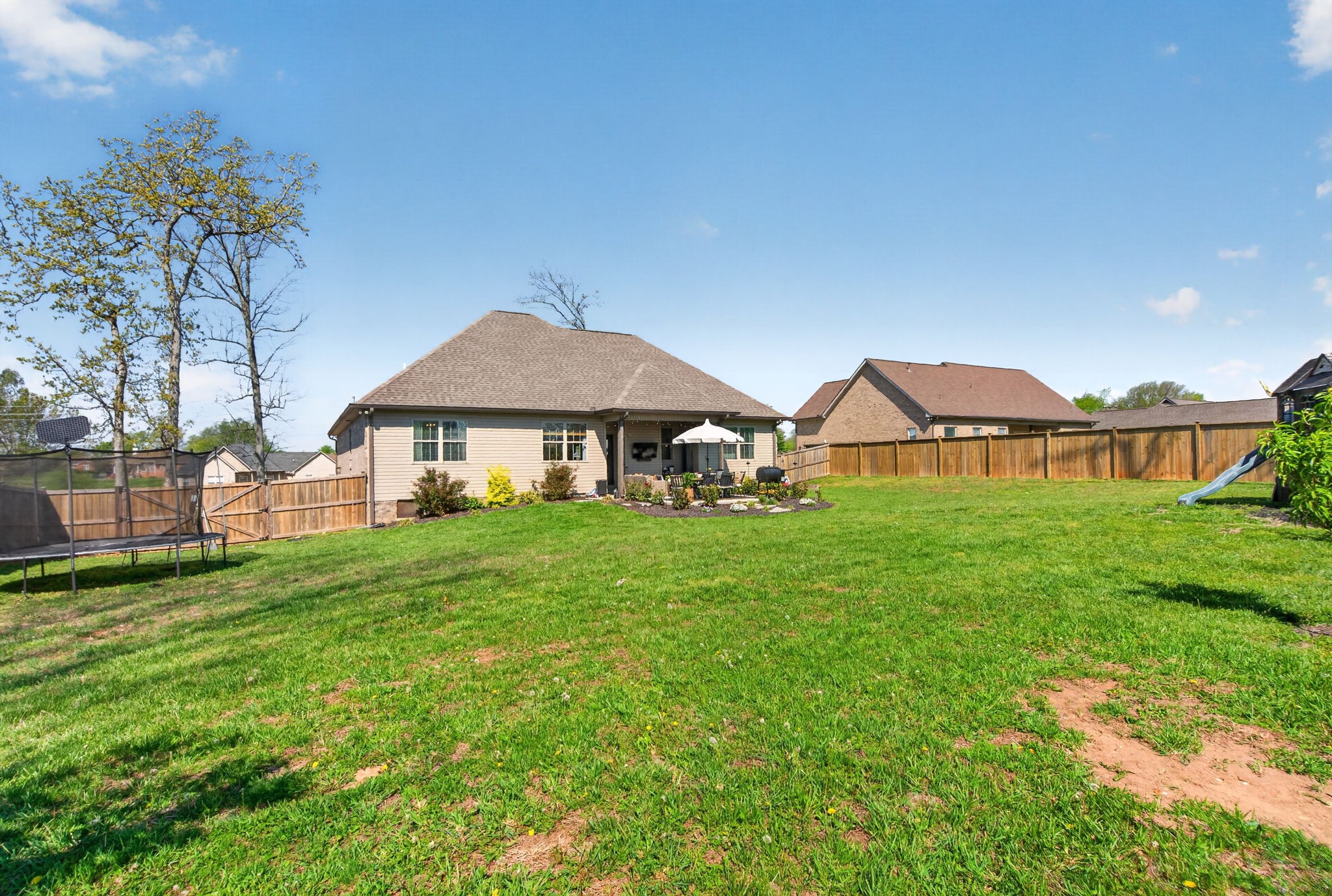 717B N Russell Street Portland TN 37148