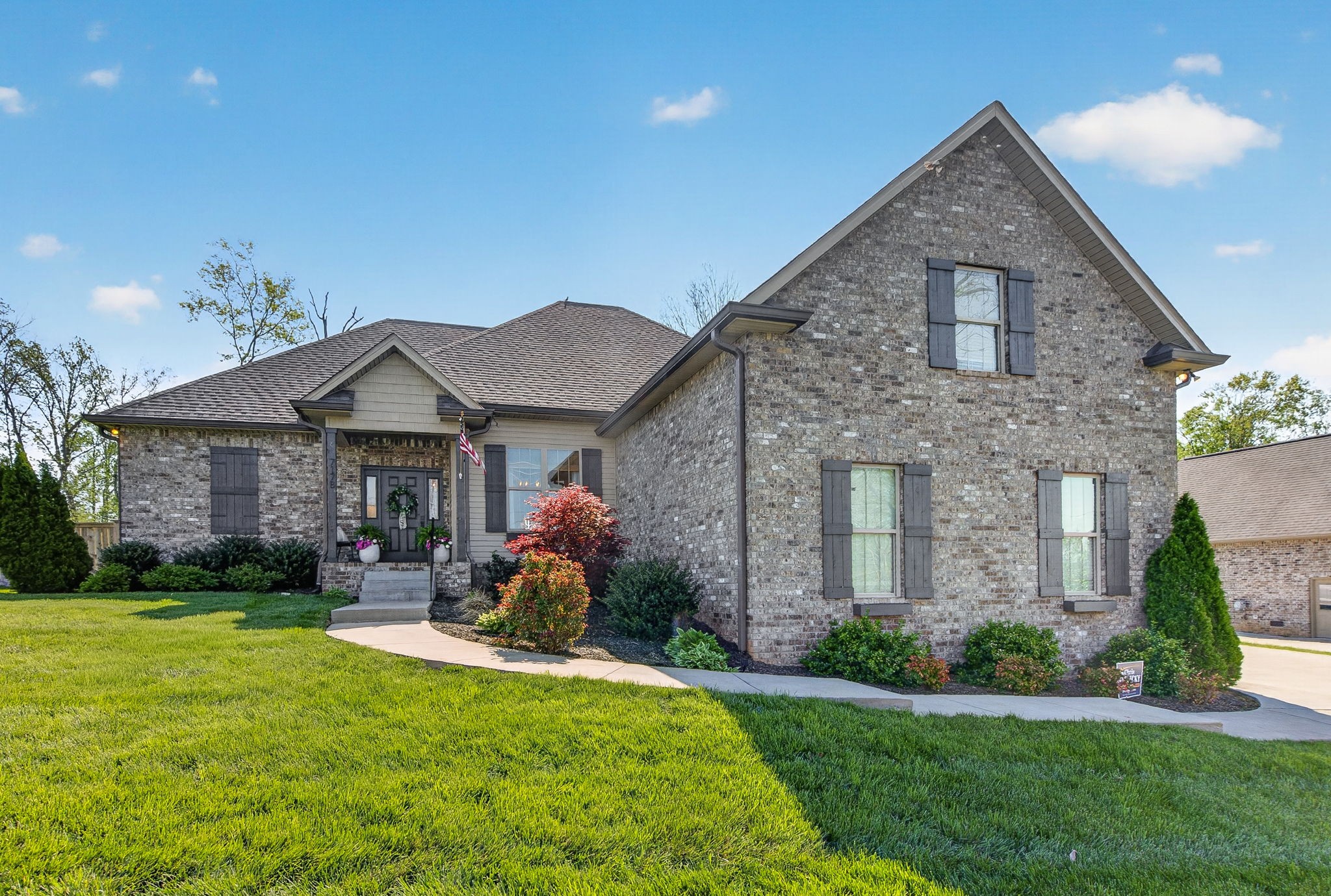 717B N Russell Street Portland TN 37148