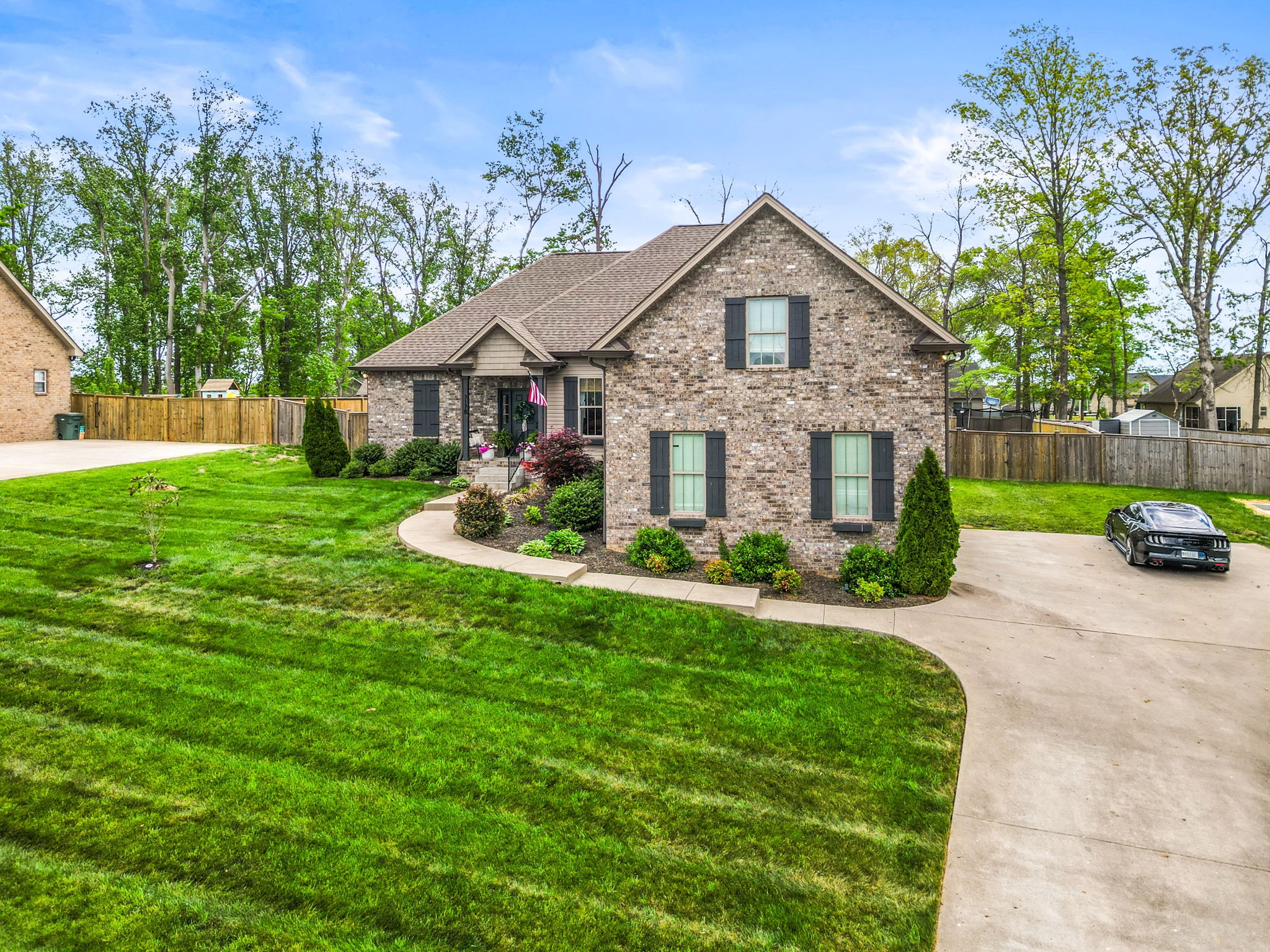 717B N Russell Street Portland TN 37148