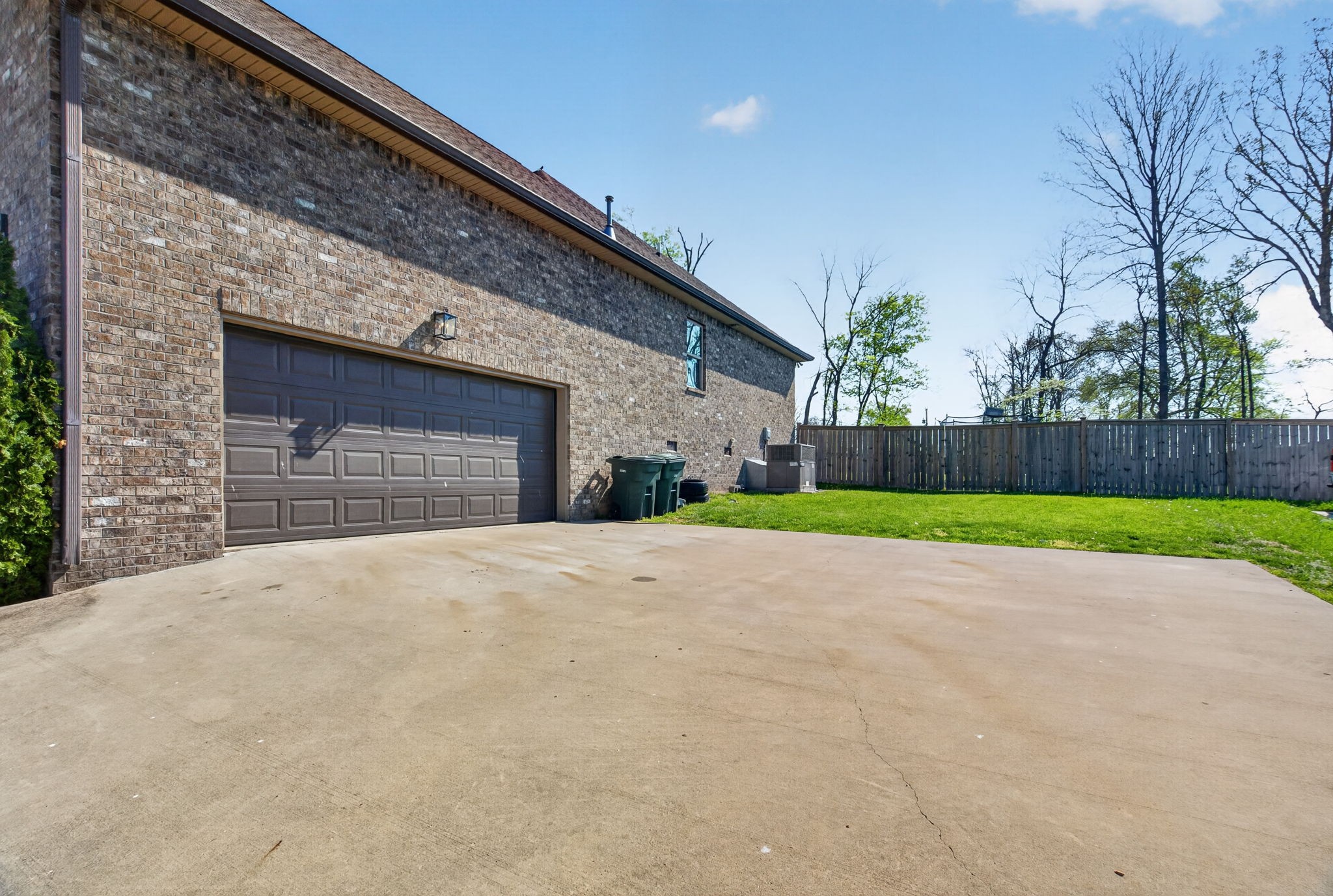 717B N Russell Street Portland TN 37148