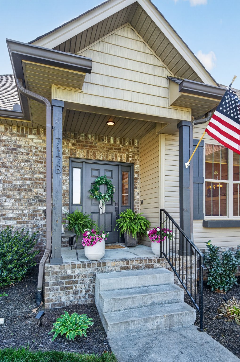 717B N Russell Street Portland TN 37148