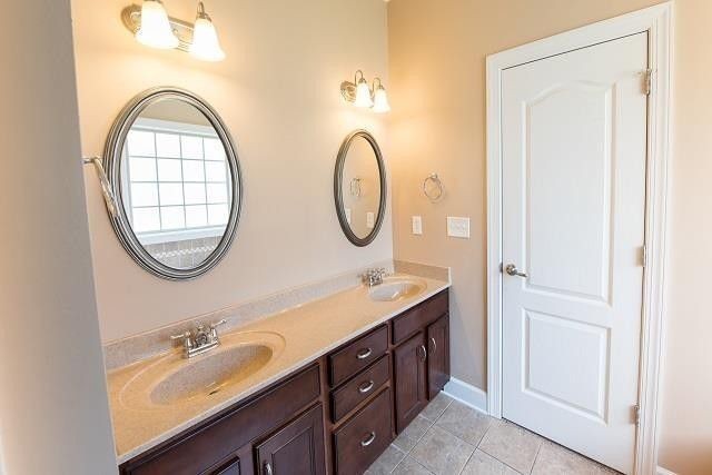 3636 Prestwicke Place Adams TN 37010