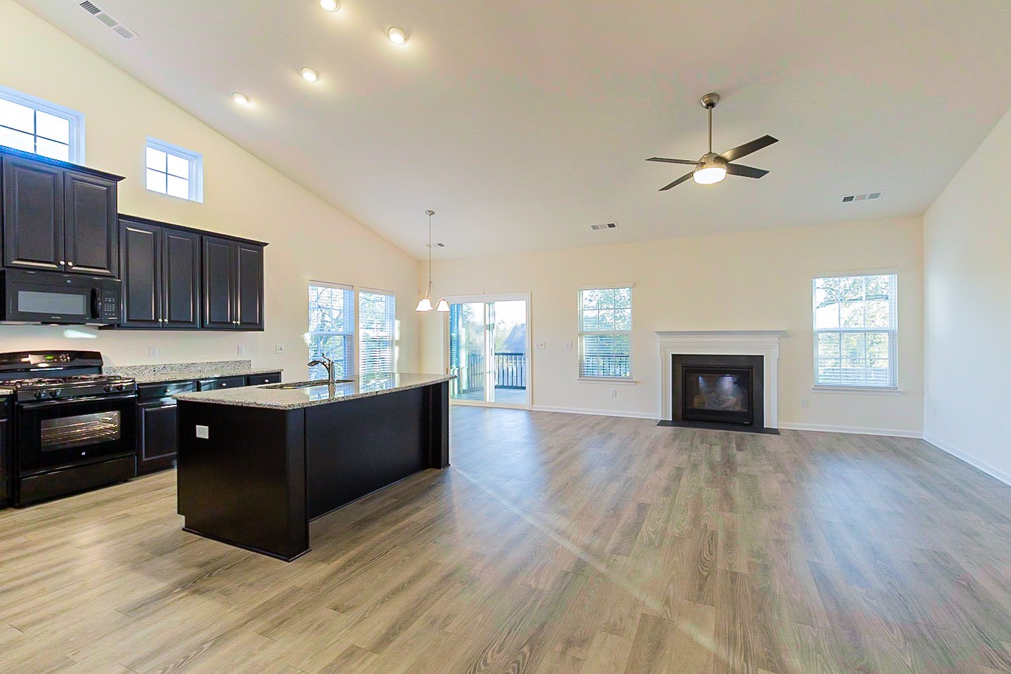 2822 Winterberry Drive Columbia TN 38401